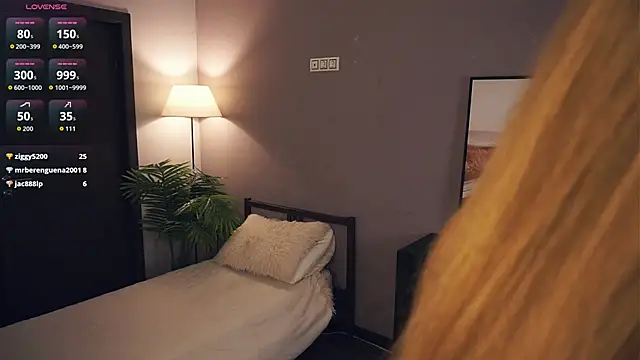 EsmaCarll live sex cam