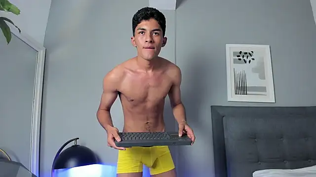 Tylerffoxx live sex cam