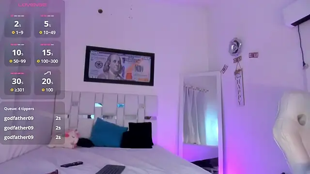 isabellaho1317 live sex cam