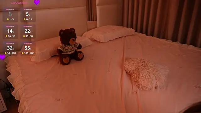 Lilly_Colins live sex cam