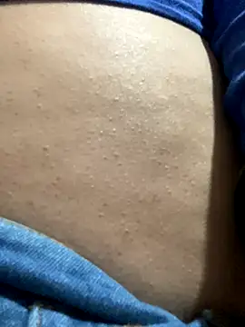 Cuckold-masters-dog's cam snapshot