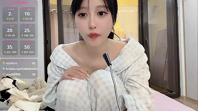 Xiaowen-wen live sex cam