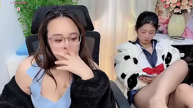 NEWONETO live sex cam