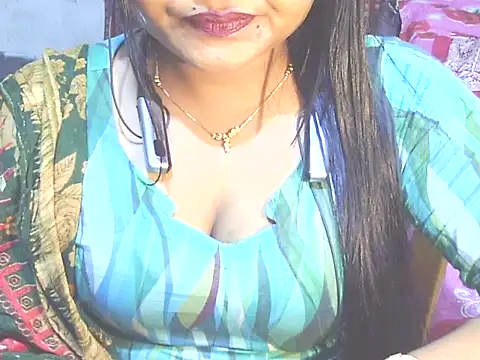 Nusrat_Faria07's cam snapshot