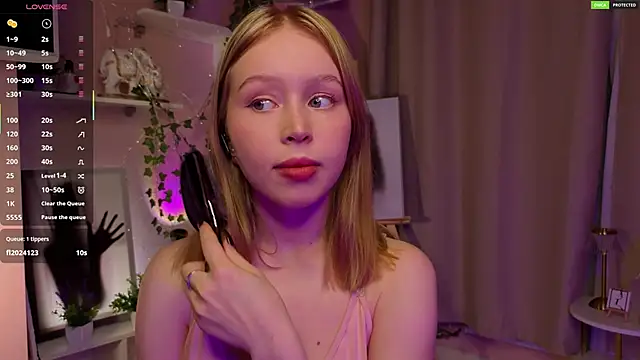 TheolaLonghofer's cam snapshot