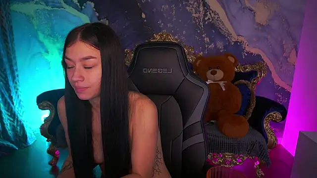 FataleNellie live sex cam