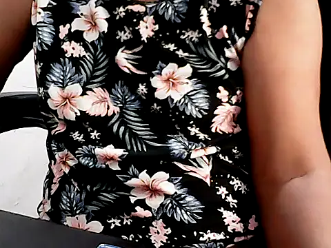 ChaChaMoreno_Palangga's cam snapshot