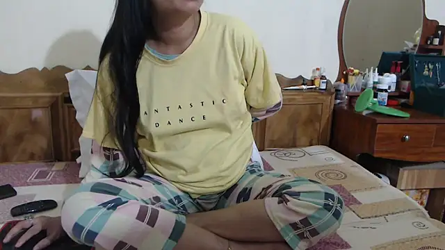 Naked_like_the_moon_usa's web cam