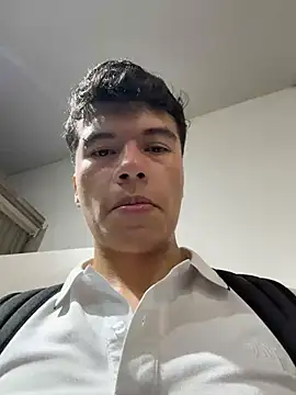 Logan_smith1 live sex cam