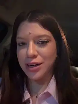 emperatriz_reyes live sex cam