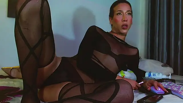 Kenisha_Sweet live sex cam