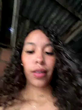 MarieLeon's cam snapshot