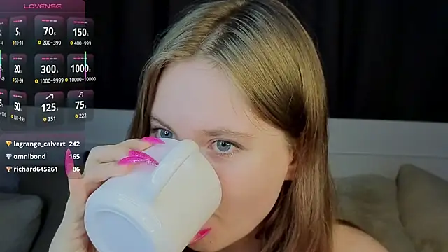 JulietteRain's cam snapshot