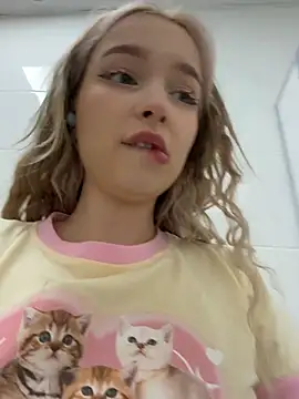 -teenytiny-'s cam snapshot