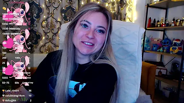 Rania_Stitch's cam snapshot