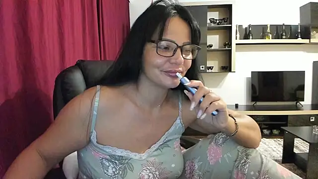 Ella_sweety00's cam snapshot