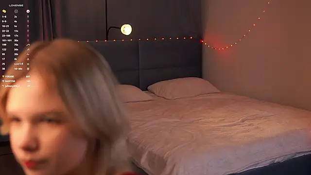 PhillisEsplin's cam snapshot