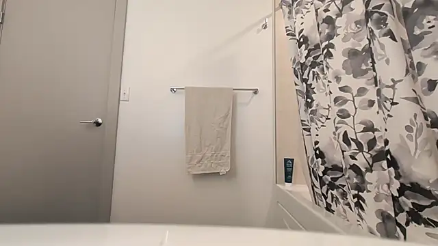 Armyexhibitionistvet live sex cam