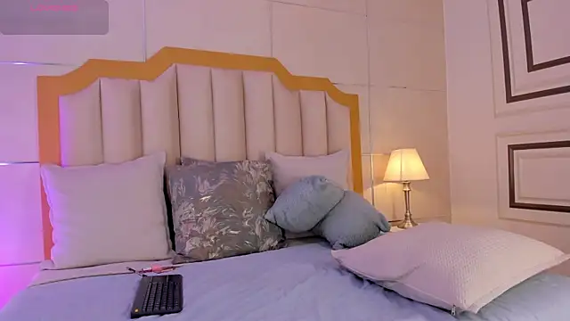 MaddieParker's cam snapshot