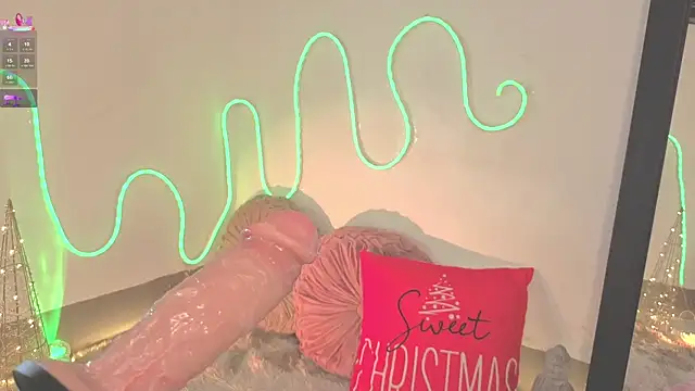 ashlynnlowe_'s cam snapshot