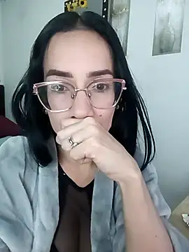 YaraDuartee's cam snapshot