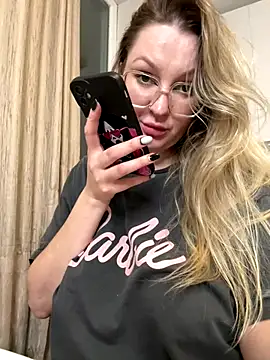 Teya_moon_ live sex cam