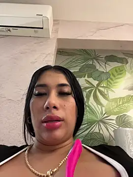 kiim_taaylor live sex cam