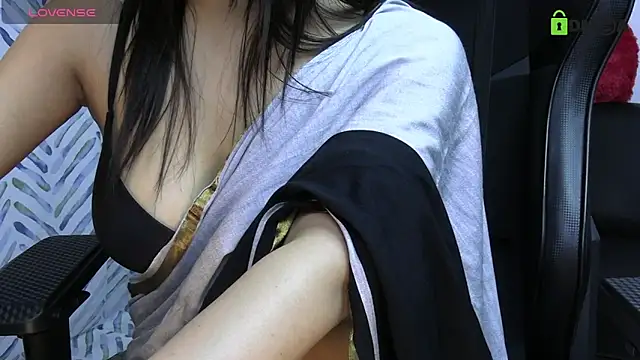 Vika___Rathee's cam snapshot