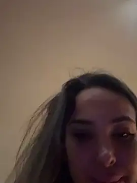 VitoriaCarusso live sex cam