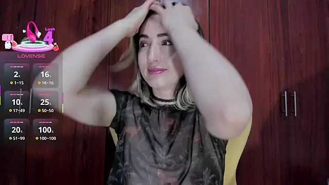 carly_grasso's cam snapshot