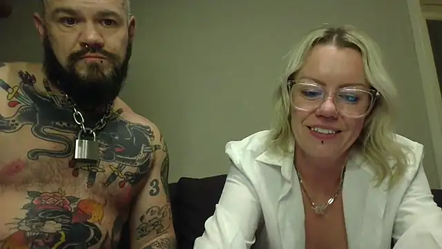 trans_man_and_his_dom's cam snapshot