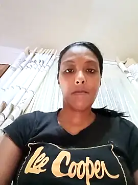 Indian-Hottie001's cam snapshot