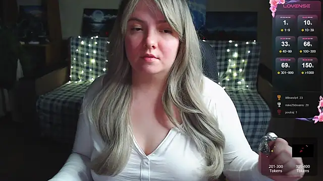 EmillyBones's cam snapshot