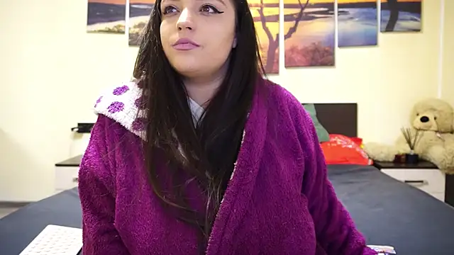 adelline's cam snapshot