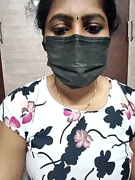 vasundhara26's cam snapshot