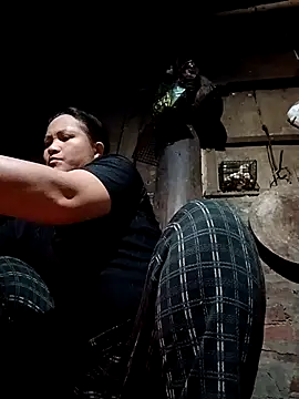 Love-Mama33's cam snapshot