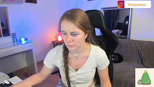 Piinkpandora's cam snapshot