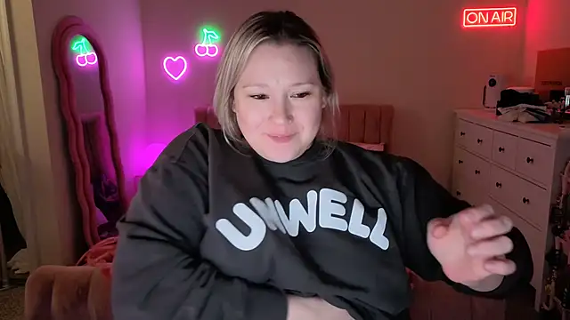 PiggyRose's cam snapshot