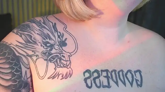 ZaraReignn's cam snapshot