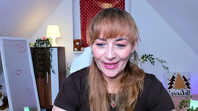 naughtymilane's cam snapshot