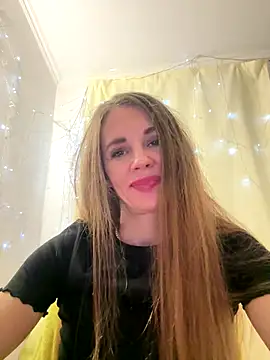 LucieMack's cam snapshot