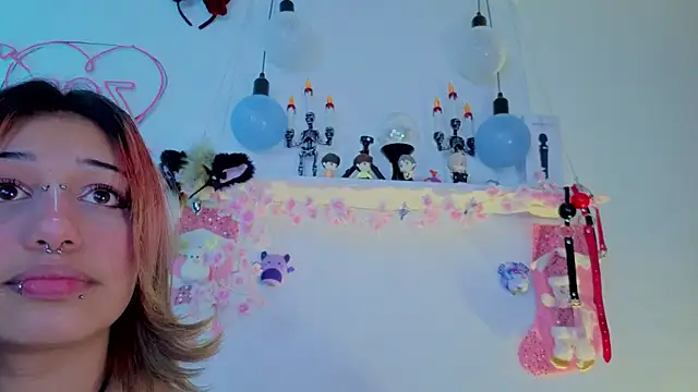 zoelight18's cam snapshot