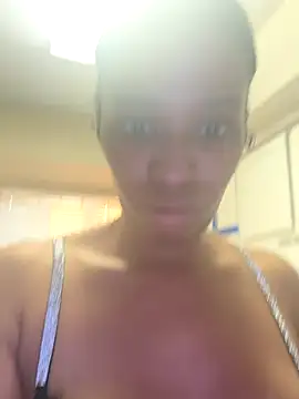 YeahhhitsBreezy's cam snapshot