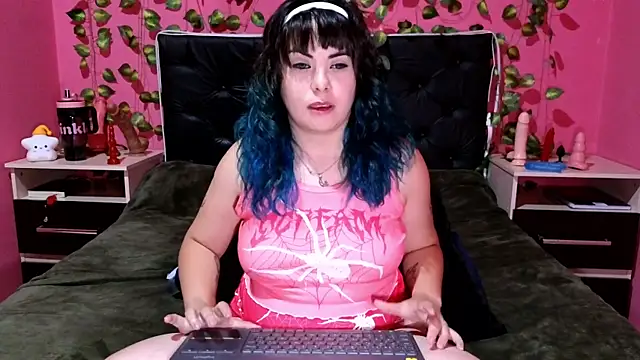 HollowLady_01's cam snapshot