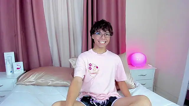 Honeymoon_sariel live sex cam