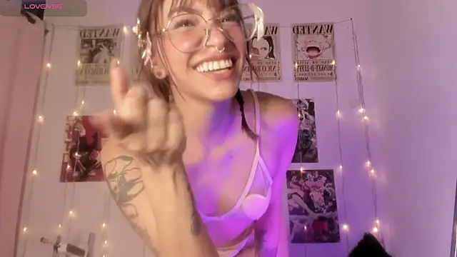 Luna-Chann's cam snapshot