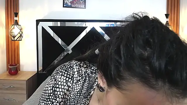 ORIANNA_BODMOD's cam snapshot