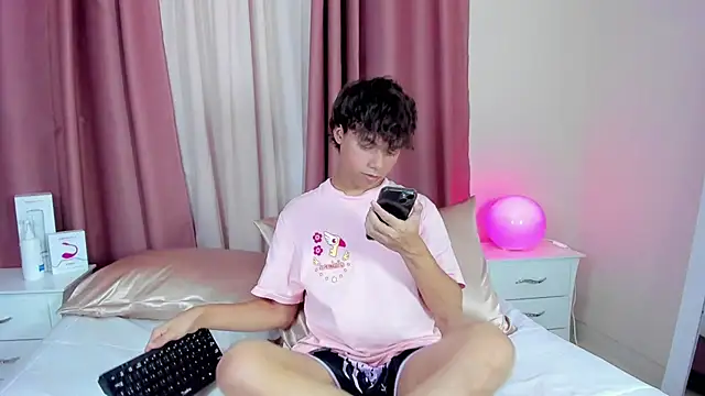 Honeymoon_sariel live sex cam