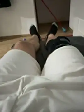 Io1994's cam snapshot