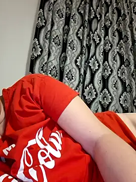 Ariana381 live sex cam